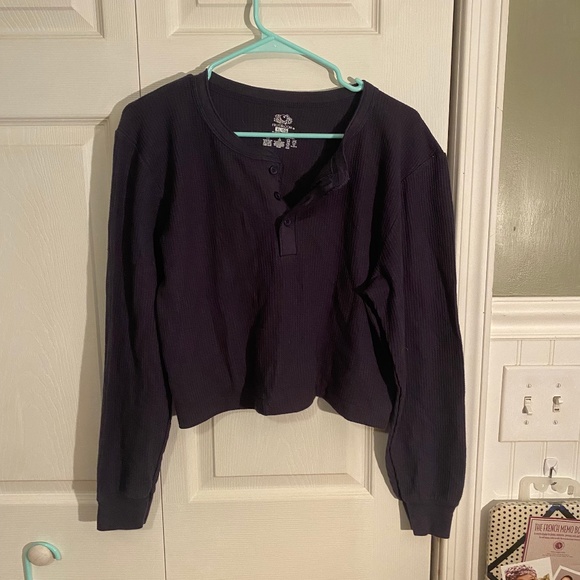 Fruit of the Loom Tops - Cropped and Hemmed Navy Henley